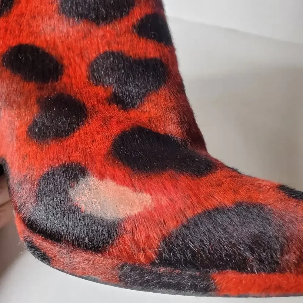 Stuart Weitzman Backflip red animal print heeled Booties Size 6 ***FLAWED ****